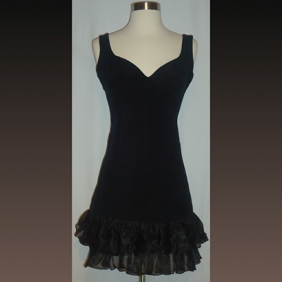 Nicole by Nicole Miller Dresses & Skirts - 🚫Reserved 💜2/$40 Nicole Miller Party Dress Sz. 4